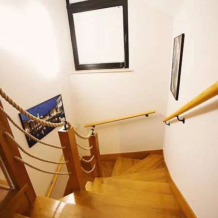 Gallery Apartment *