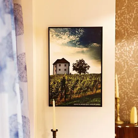Gallery *